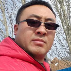 山南的草地 头像