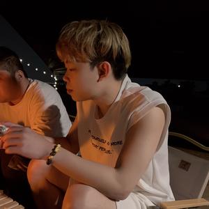 回农村的冠霖 头像