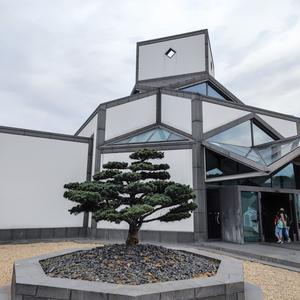 幸福淡泊山丘 头像