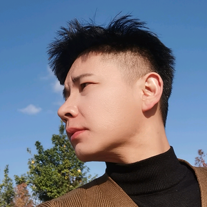 杨余希 头像