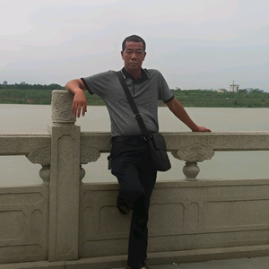 一直不停留 头像