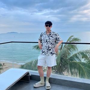 敲着代码吃天津 头像