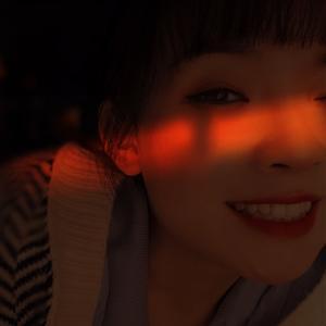 跳进窗缝的一束阳光 头像