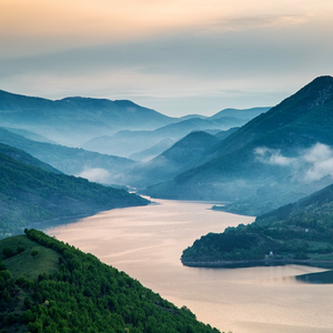 云破月来八千里 头像