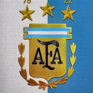 小猫心蓝聊车 头像