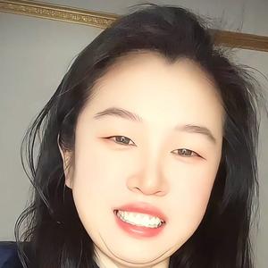 程一一 头像