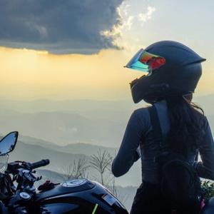 小姨子玩车酱 头像