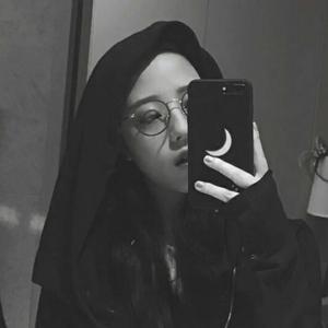 爱八卦的小温同志 头像