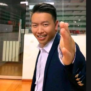 楼上老王看世界 头像