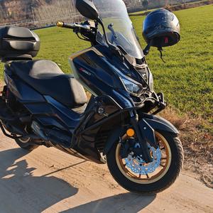 小李聊摩托 头像