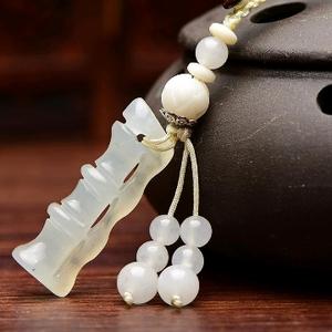 牵着蚂蚁的小新 头像