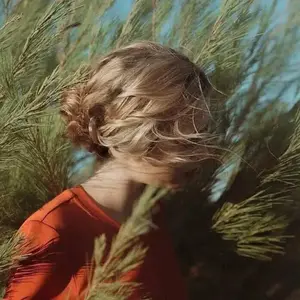 斑驳如梭海棠花 头像