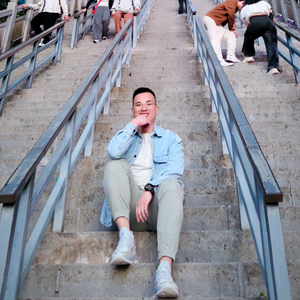 寥若星辰视 头像