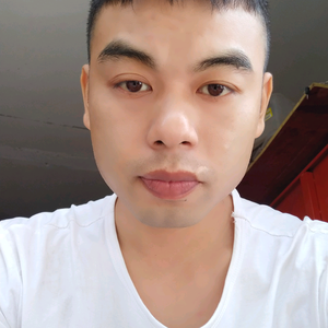 中年人小杨 头像