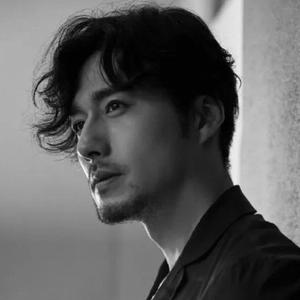 陪你看明星 头像