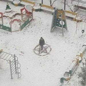 愉悦的风铃YI 头像