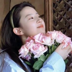 财到福到锦鲤到 头像