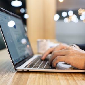 老林侃侃而谈 头像